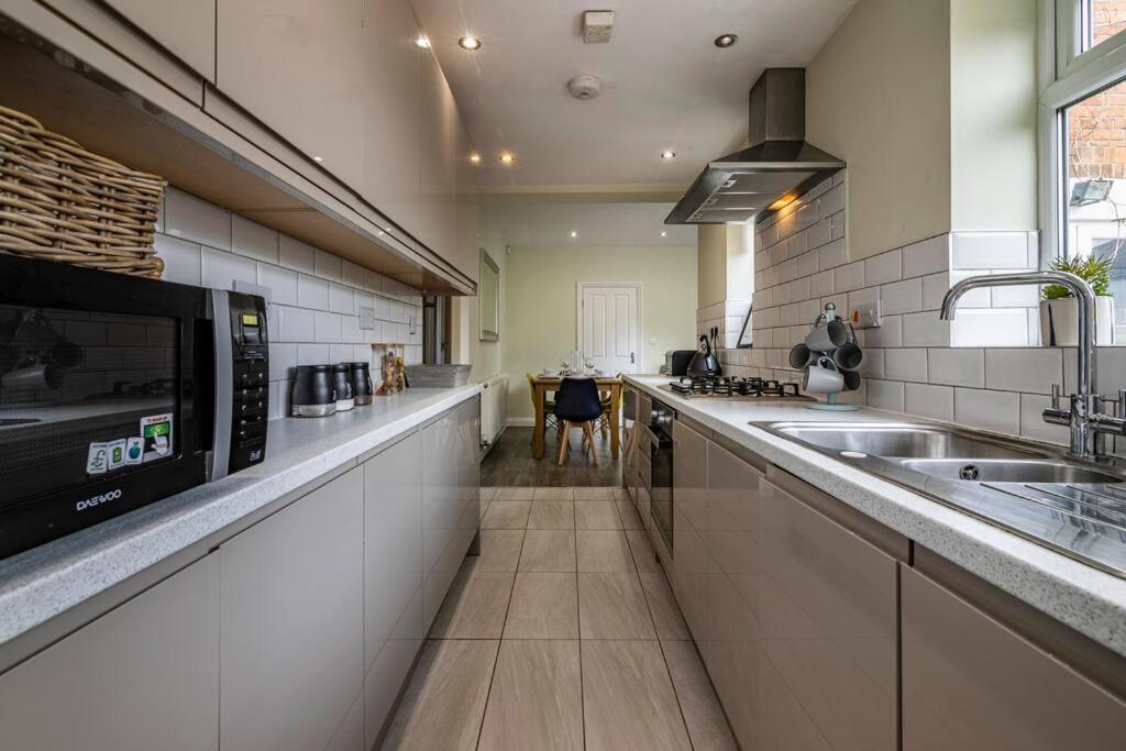 Dovecote House Beeston Private Parking 15Mins From Nottingham City Centre Close To Qmc Hospital Esterno foto
