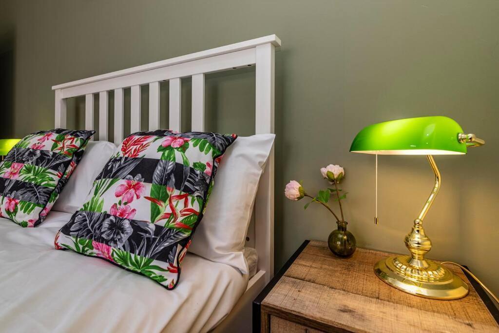 Dovecote House Beeston Private Parking 15Mins From Nottingham City Centre Close To Qmc Hospital Esterno foto